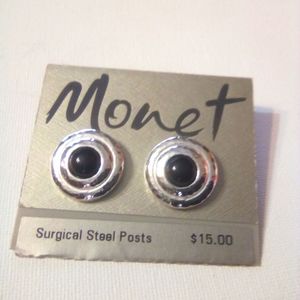 Monat pierced earrings